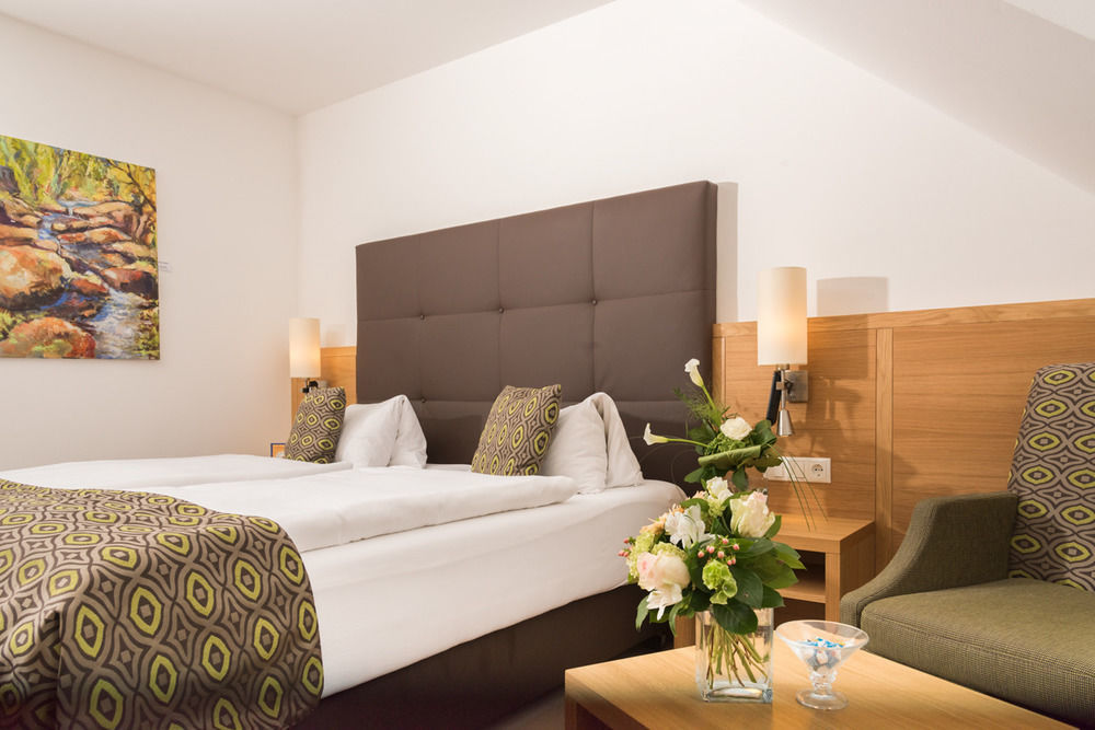 Hotel Donauhof Емерсдорф-ан-дер-Донау Екстериор снимка